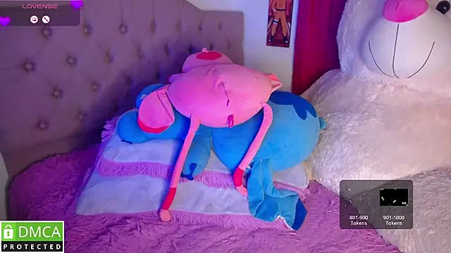 KittyHot20 online show from 12/15/25, 10:15