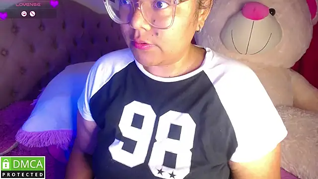 KittyHot20 online show from 11/10/25, 09:25