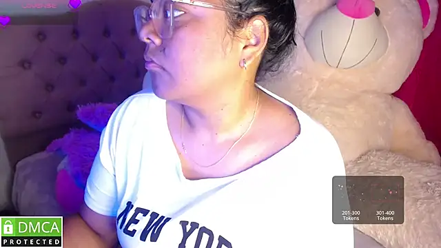 KittyHot20 online show from 09/11/25, 04:07