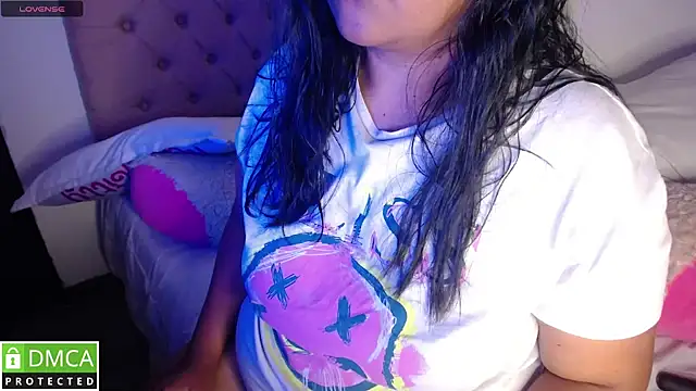 Snapshot of KittyHot20 chatting on 01/12/26, 09:20 KittyHot20 online show from 01/12/26, 09:20