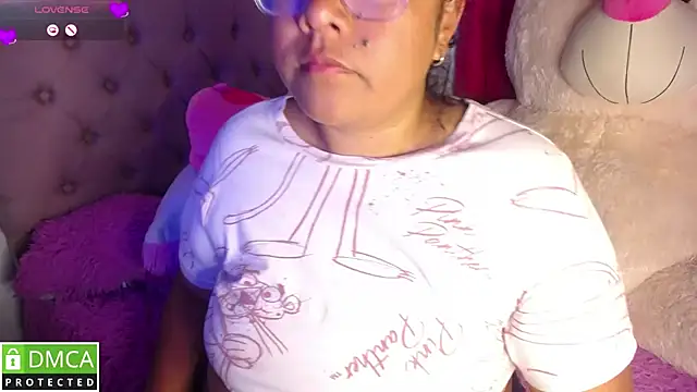 KittyHot20 online show from 11/17/25, 01:42