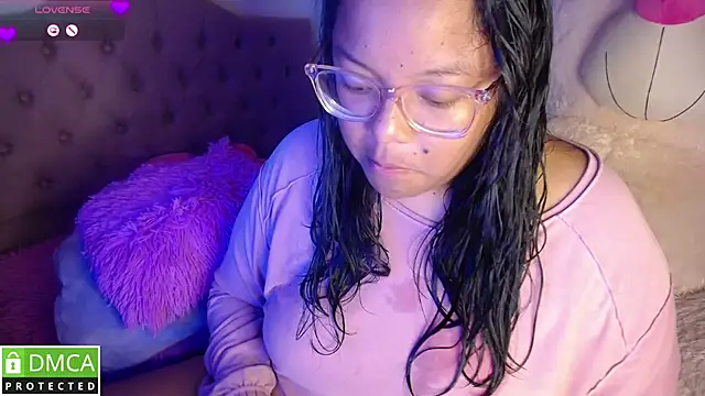 KittyHot20 online show from 10/12/25, 02:02