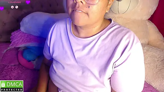 KittyHot20 online show from 11/24/25, 02:55