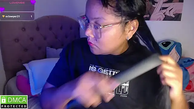 Snapshot of KittyHot20 chatting on 01/06/26, 05:11 KittyHot20 online show from 01/06/26, 05:11