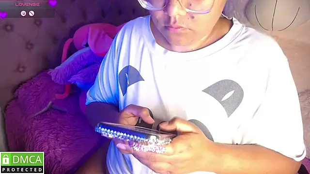 KittyHot20 online show from 11/12/25, 07:34