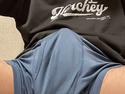 Snapshot of lkun9 chatting on 11/06/25, 02:32 lkun9 online show from 11/06/25, 02:32