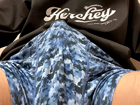 Snapshot of lkun9 chatting on 11/11/25, 02:45 lkun9 online show from 11/11/25, 02:45