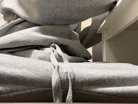 Snapshot of lkun9 chatting on 01/10/25, 08:51 lkun9 online show from 01/10/25, 08:51