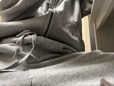 Snapshot of lkun9 chatting on 12/14/24, 05:51 lkun9 online show from 12/14/24, 05:51