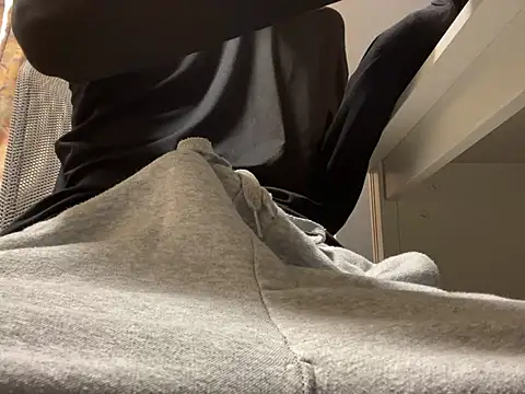 Snapshot of lkun9 chatting on 12/30/24, 05:26 lkun9 online show from 12/30/24, 05:26