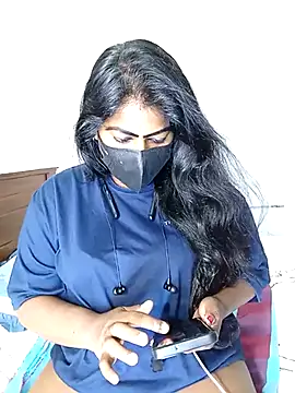 Snapshot of DISNI1997 chatting on 02/15/25, 02:33 DISNI1997 online show from 02/15/25, 02:33