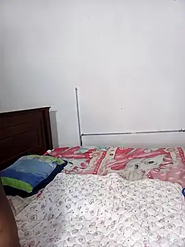 Snapshot of DISNI1997 chatting on 02/15/25, 02:58 DISNI1997 online show from 02/15/25, 02:58