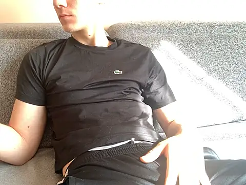 Honeeymaster online show from 03/03/25, 11:11