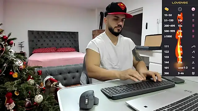 supermanboy94 online show from 12/17/25, 06:18