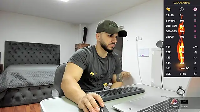 supermanboy94 online show from 03/23/26, 06:46