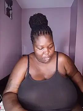 Snapshot of African_Bigass chatting on 07/06/26, 02:40 African Bigass online show from 07/06/26, 02:40