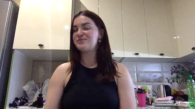 Snapshot of Karolina_llove chatting on 09/25/25, 09:32 Karolina llove online show from 09/25/25, 09:32