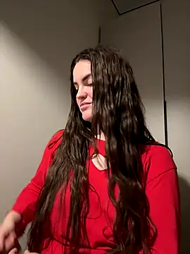 Karolina llove online show from 12/02/25, 12:44