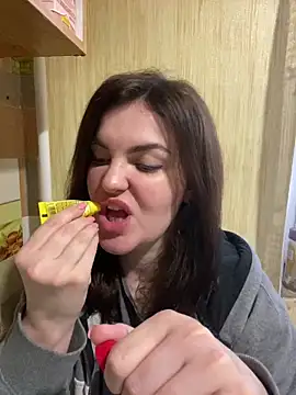 Snapshot of Karolina_llove chatting on 02/14/25, 02:12 Karolina llove online show from 02/14/25, 02:12