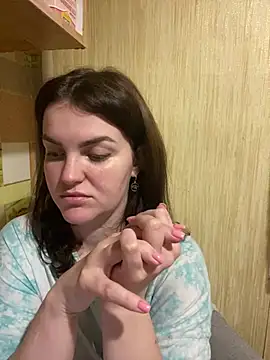 Snapshot of Karolina_llove chatting on 02/15/25, 06:12 Karolina llove online show from 02/15/25, 06:12