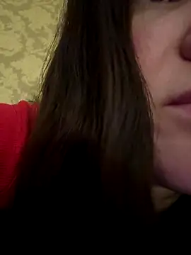 Karolina llove online show from 11/26/25, 12:32