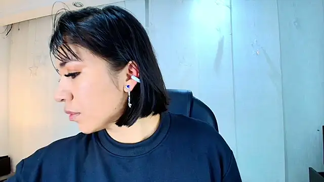 lina bedoya  online show from 02/26/26, 11:43