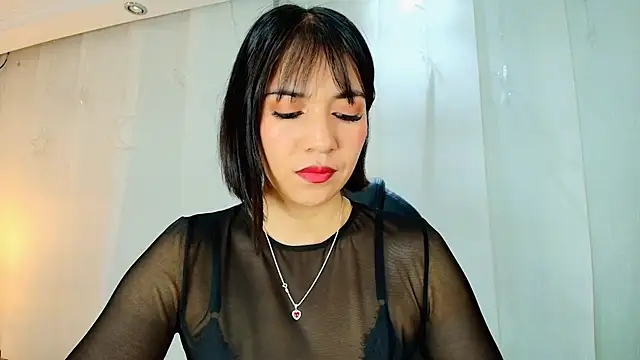 lina bedoya  online show from 05/15/26, 11:41