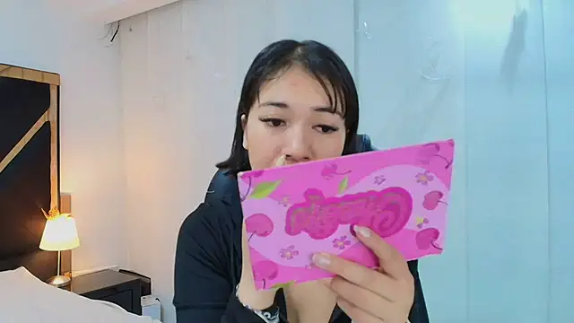 lina bedoya  online show from 01/15/26, 11:46