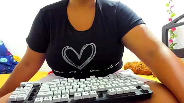 Kika teem online show from 01/19/26, 01:15