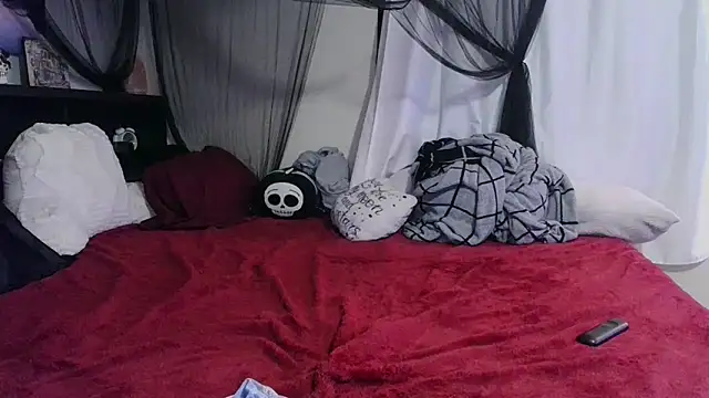 CrystalLakeXO online show from 03/08/26, 06:06