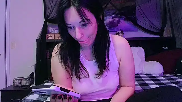 CrystalLakeXO online show from 02/02/26, 09:41