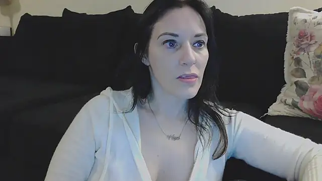 CrystalLakeXO online show from 10/01/25, 05:34