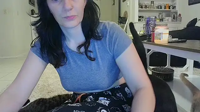 CrystalLakeXO online show from 10/29/25, 06:34