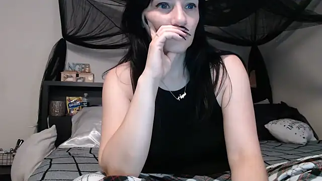 CrystalLakeXO online show from 06/19/26, 05:57