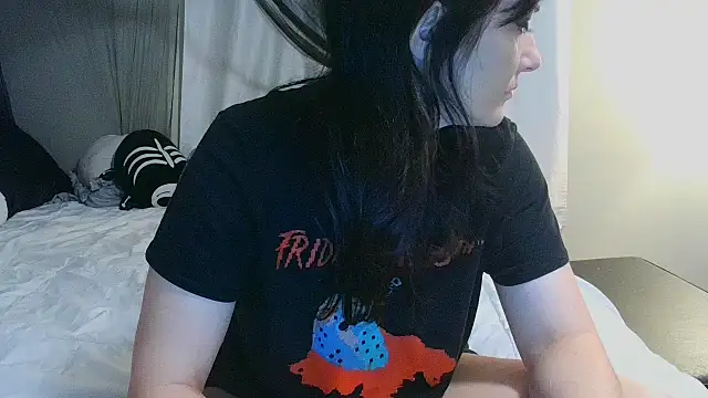 CrystalLakeXO online show from 03/31/26, 02:35