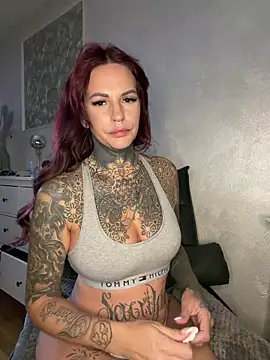 AileenInkOfficial online show from 11/11/25, 08:25