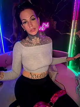 AileenInkOfficial online show from 10/19/25, 07:16