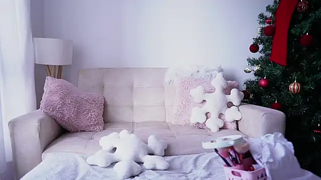 SaraParisi online show from 11/25/25, 10:32