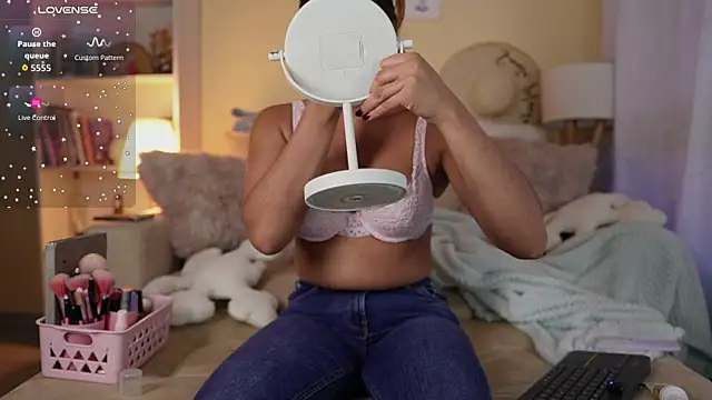 SaraParisi online show from 11/10/25, 10:48