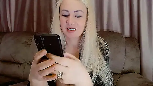 Olesya online show from 02/05/25, 06:56