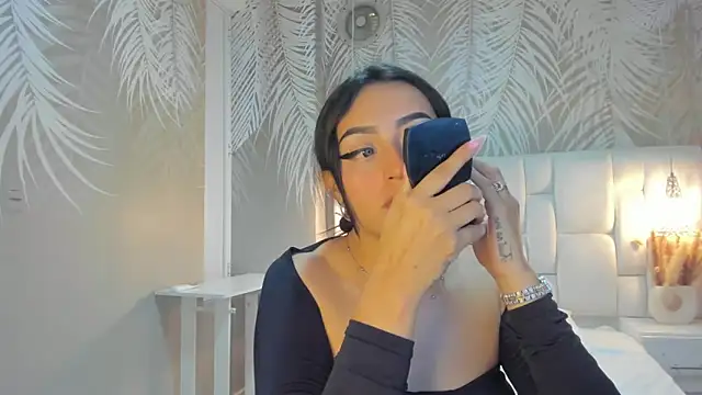Lesly sexy4u online show from 12/18/25, 02:27