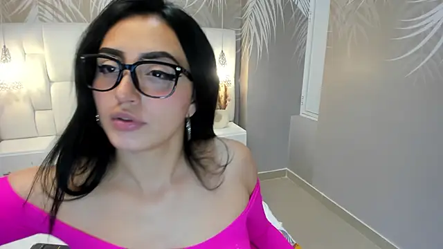 Lesly sexy4u online show from 02/05/26, 04:08