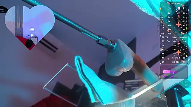 Snapshot of Ahytanna chatting on 03/22/26, 08:21 Ahytanna online show from 03/22/26, 08:21