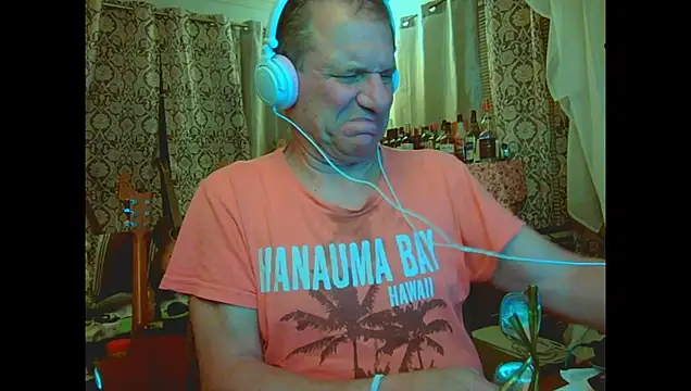 Snapshot of coryassman chatting on 07/04/26, 05:36 coryassman online show from 07/04/26, 05:36