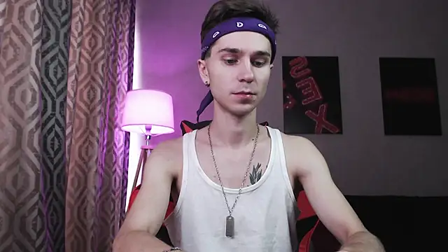 Snapshot of Joseph__Quinn chatting on 10/25/25, 06:23 Joseph Quinn online show from 10/25/25, 06:23