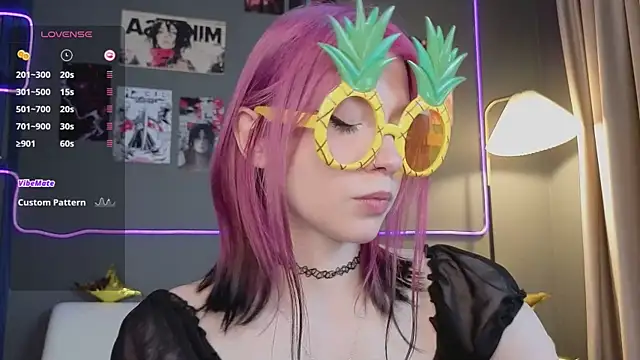 arielabradberry online show from 04/15/26, 02:21