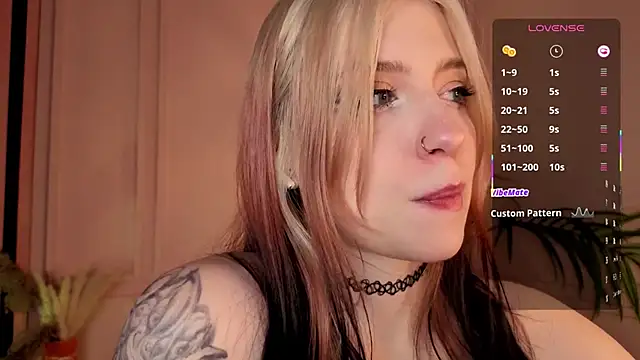 arielabradberry online show from 11/04/25, 02:32