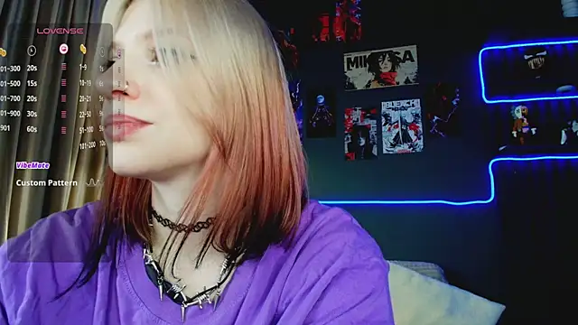 arielabradberry online show from 02/05/26, 02:24