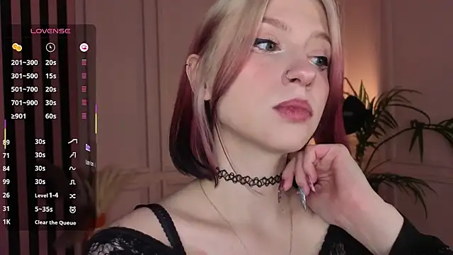 arielabradberry online show from 11/19/25, 01:55