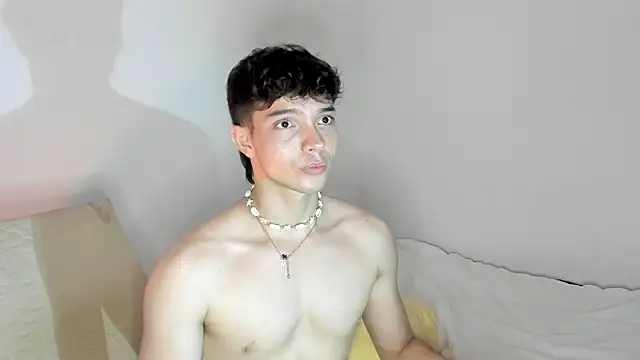 Snapshot of mateosantiago24 chatting on 02/01/25, 11:31 mateosantiago24 online show from 02/01/25, 11:31